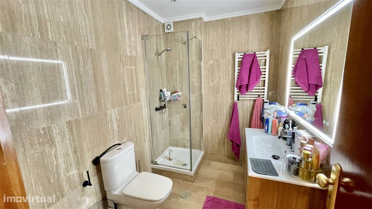 Moradia T4-Póvoa de Varzim-Centro-Acessos-2 Garagens Fechadas-21