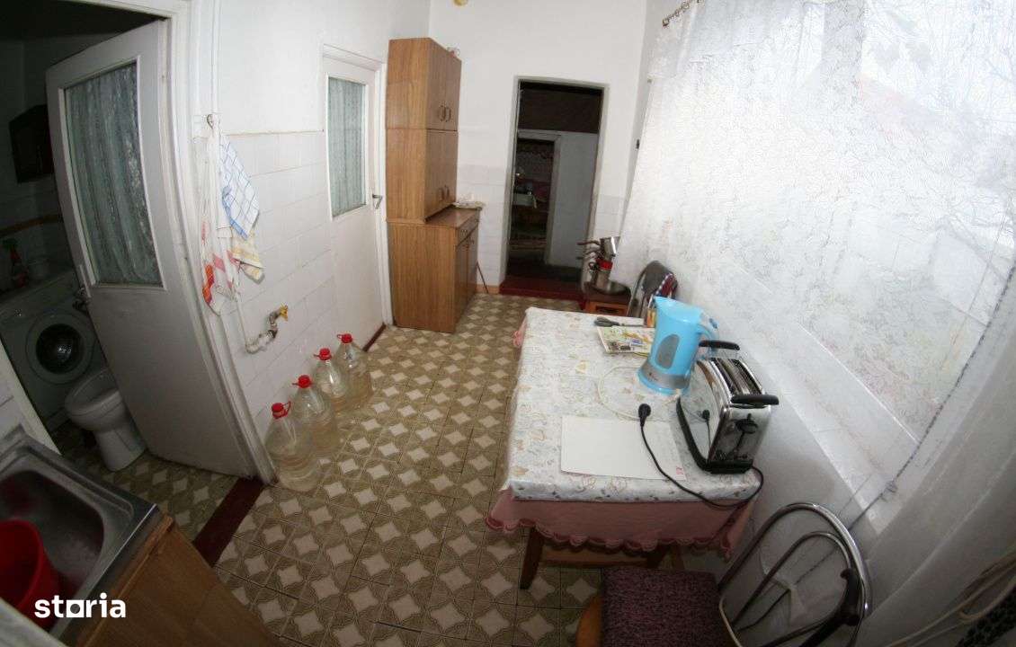 Casa cu gradina langa Cetatea Harman-7