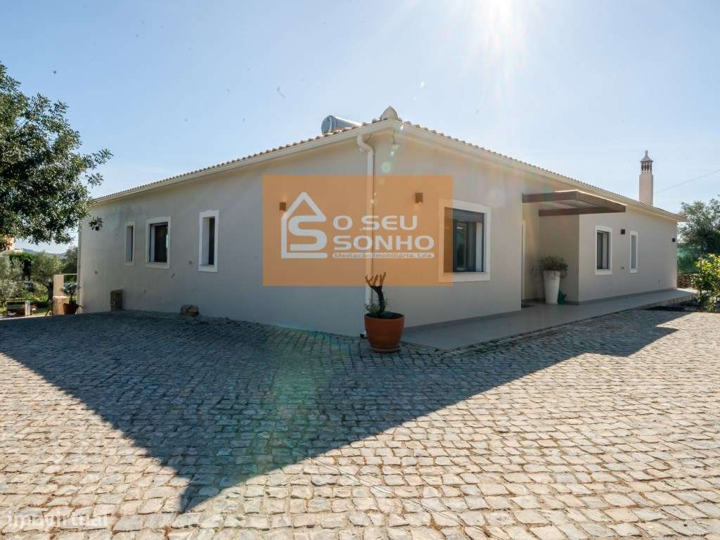 Moradia T3 + 1 com Piscina-41