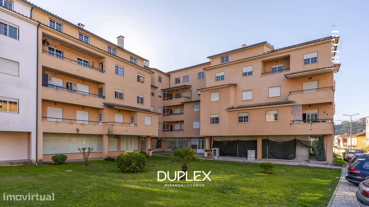 Imóvel Exclusivo | Duplex de Miranda do Corvo - Grande imagem: 4/39