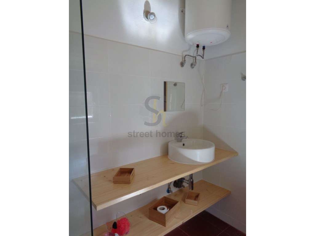 Moradia V2 remodelada em Melides com terreno vedado - Grande imagem: 4/9