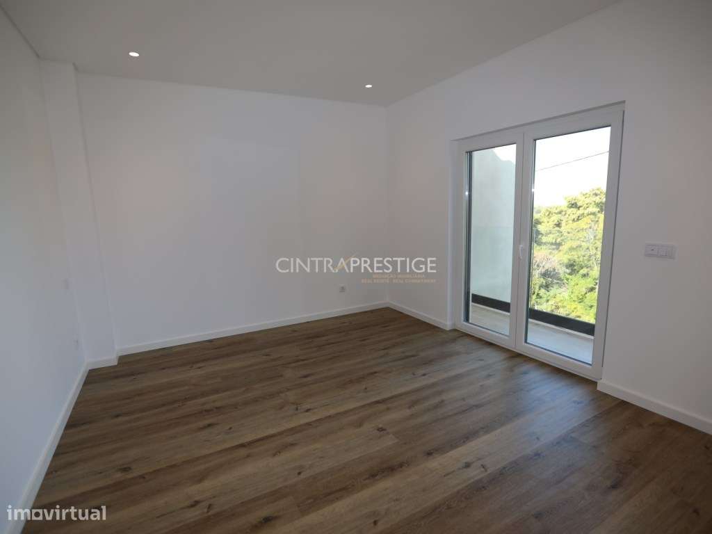 Nova Moradia T4 com Sótão e Cave - Lourel, Sintra-31