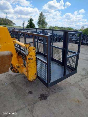 Kosz transportowy JCB 1mx2m JCB 530-70, 531-70, 535-95, 535-125, 535-140, 540-170 Ładowarka JCB - 3