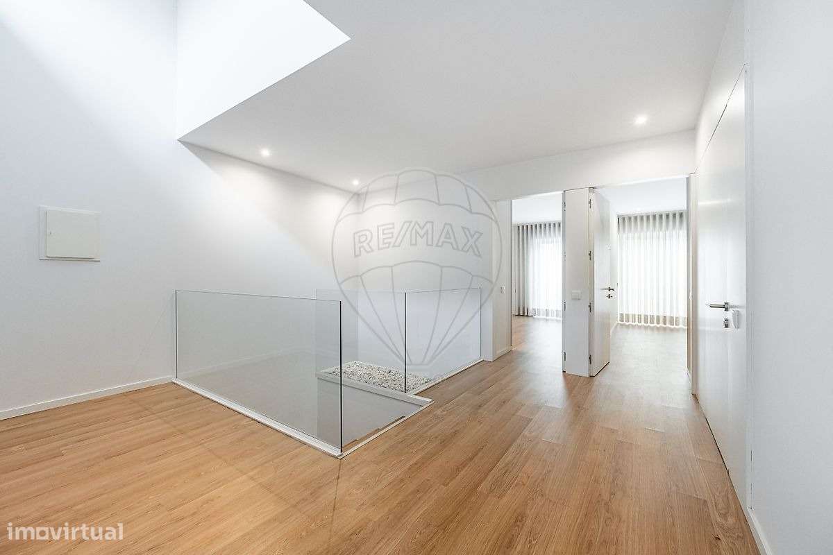 Moradia T3 Como Nova em Jesufrei – Vila Nova de Famalicão-11