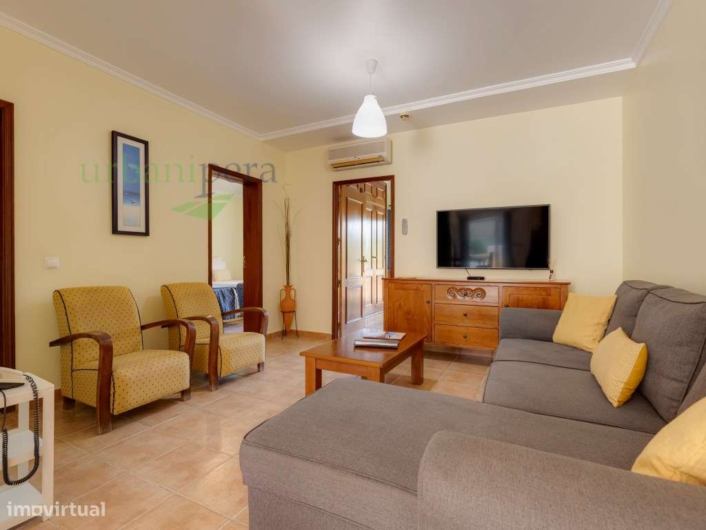 Apartamento T2 frente piscina-24