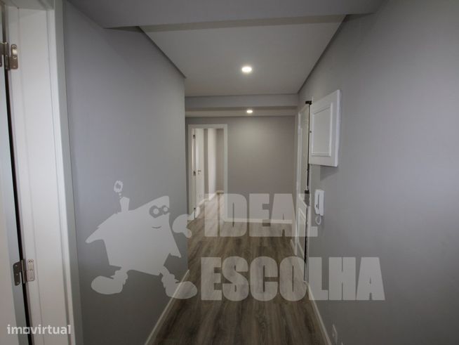 T3 AMORA 275 000€
TOTALMENTE RENOVADO.-9