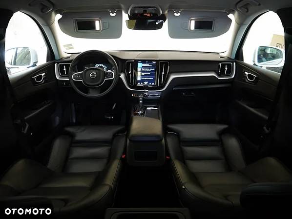 Volvo XC 60 T5 Momentum - 40