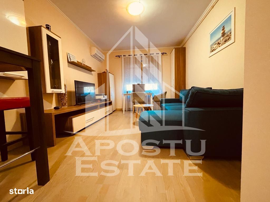 Apartament modern cu 2 camere, decomandat, et. 1, zona Lipovei.