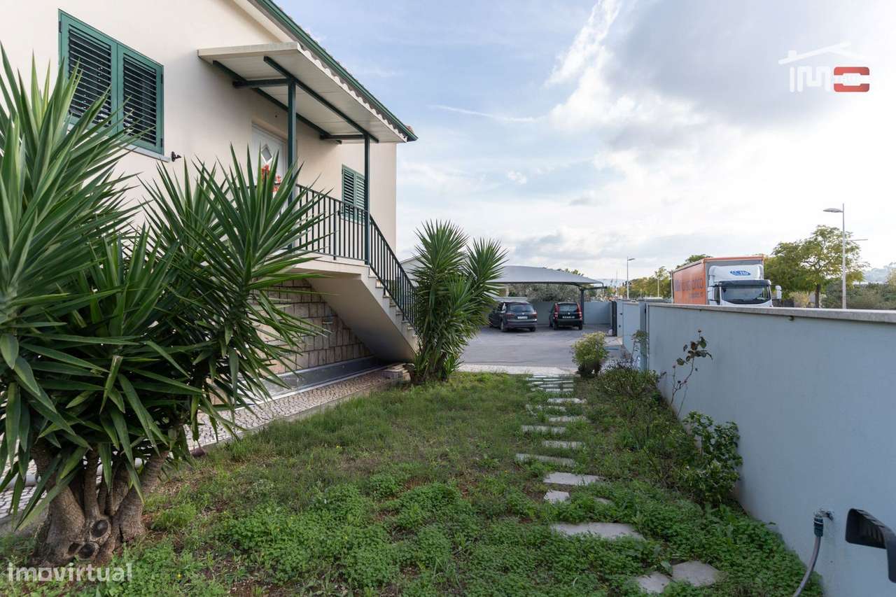 MORADIA T3 REMODELADA | ENTRADA DE FÁTIMA - Grande imagem: 3/27