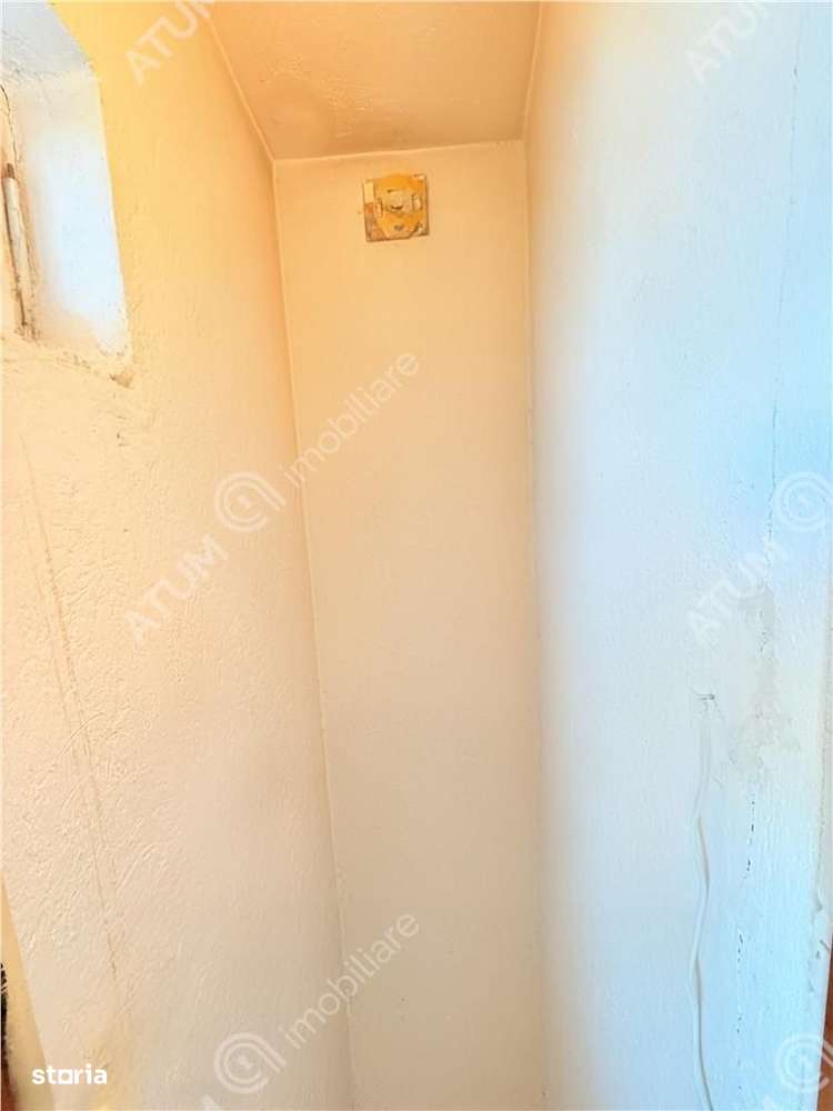 Apartament cu 3 camere decomandate 63 mp utili camara si debara-16