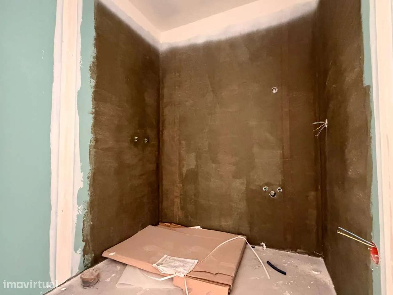 Moradia T3 de Arquitetura Moderna com Jardim e Garagem de 85 m² – Arco-14