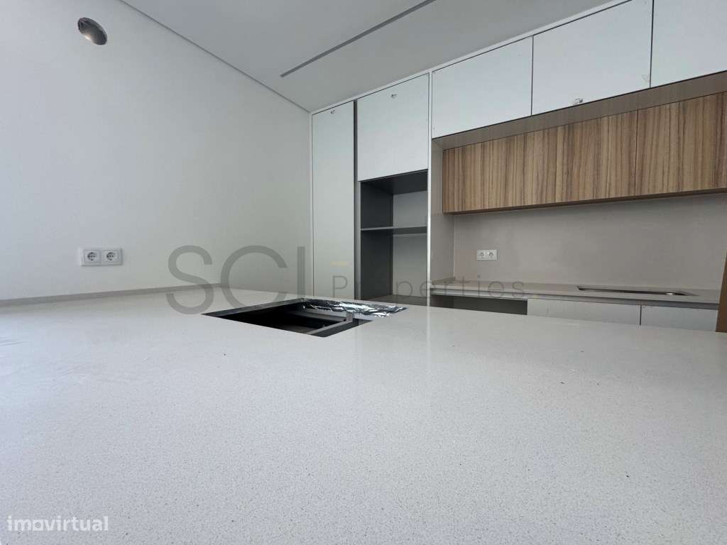 Apartamento T2 Quinta Santa Teresa Parqueamento Arrecadação-12
