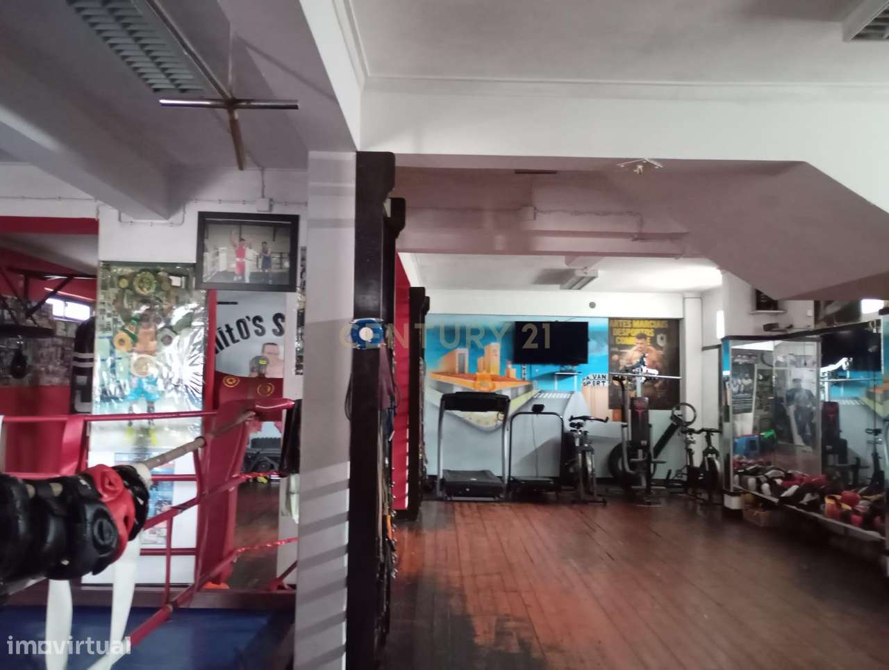 Garagem/armazém a funcionar como ginásio em localização privilegiada - Grande imagem: 3/8