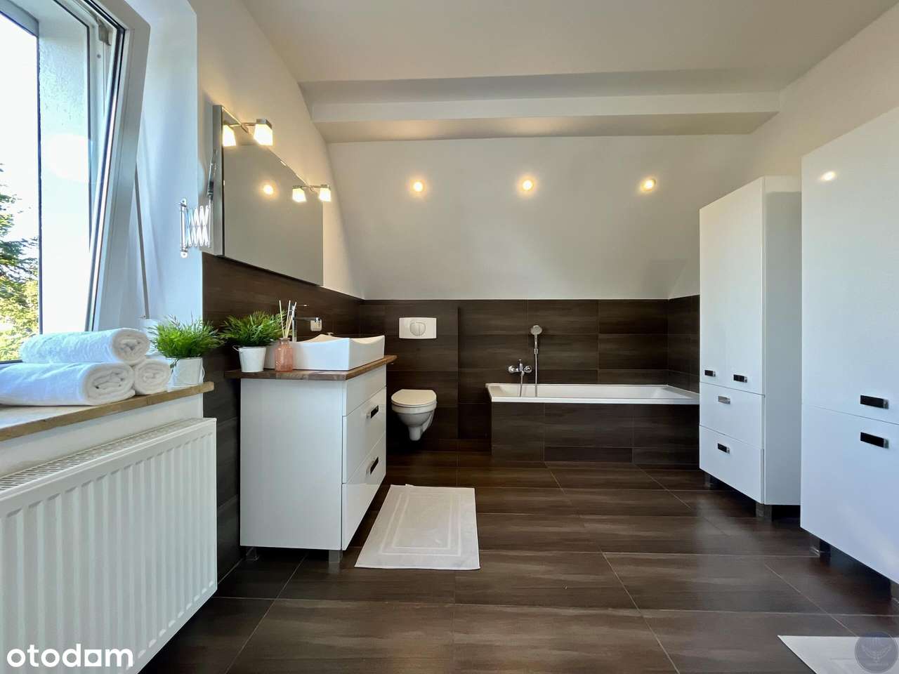 Pracze_Odrzańskie! Dom_wolnostojący_z_pięknym_ogrodem_we_Wrocławiu!-6