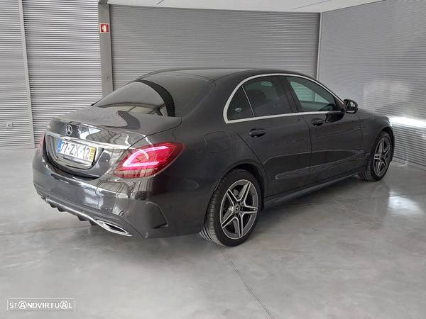 Mercedes-Benz C 300 de AMG Line - 6