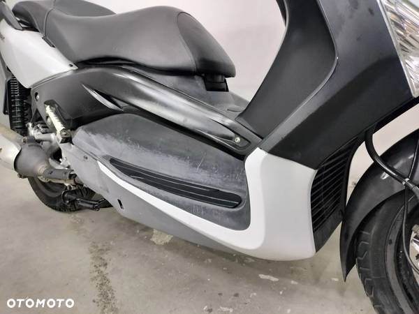 Yamaha X-max - 5