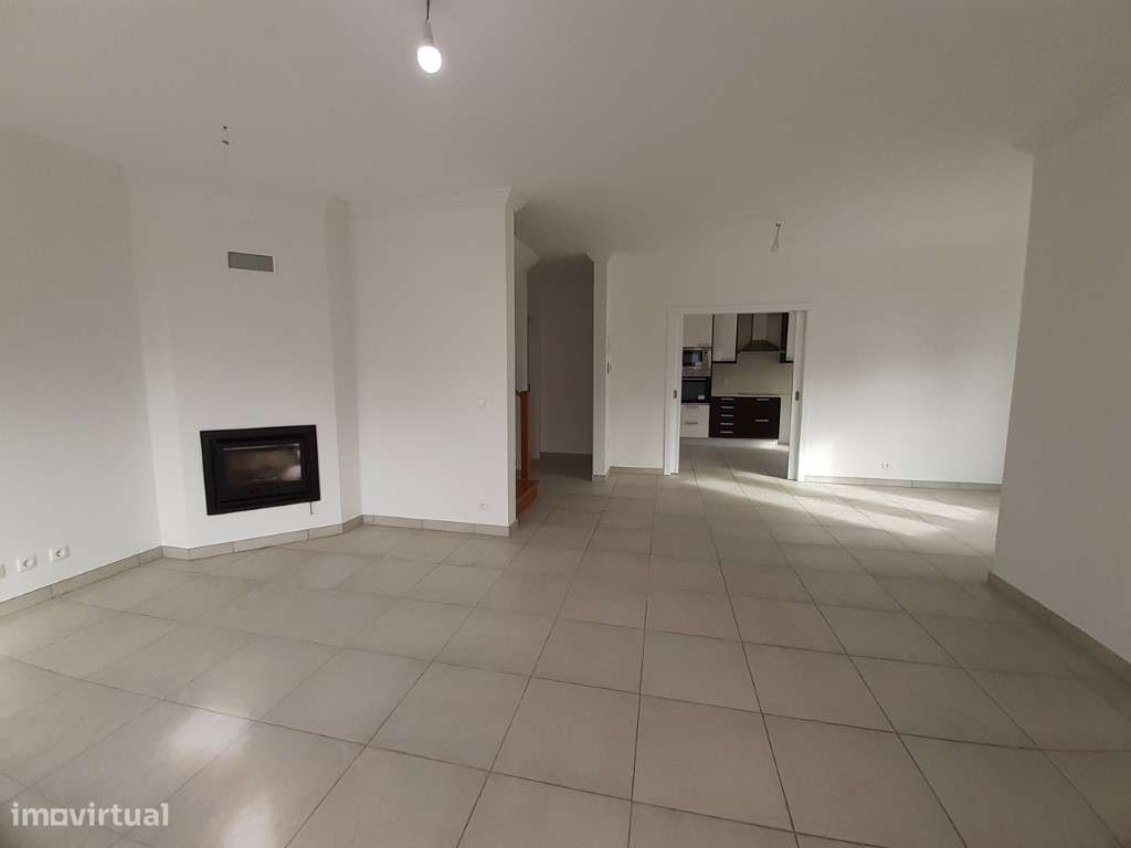 Moradia V3+1 c/vista mar na Ericeira-6