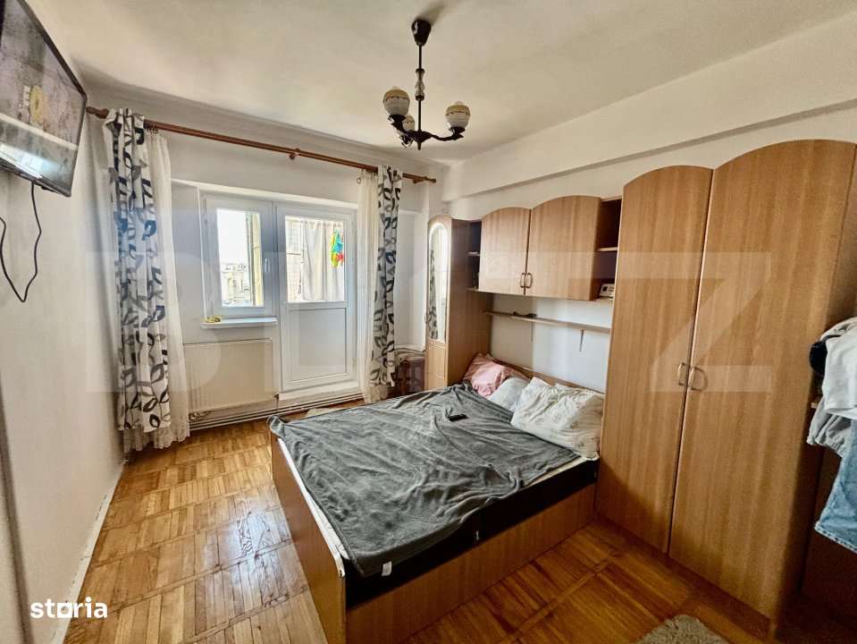 Apartament decomandat, 3 camere, 79mp, zona Piata Mare - Imagine principală: 3/11
