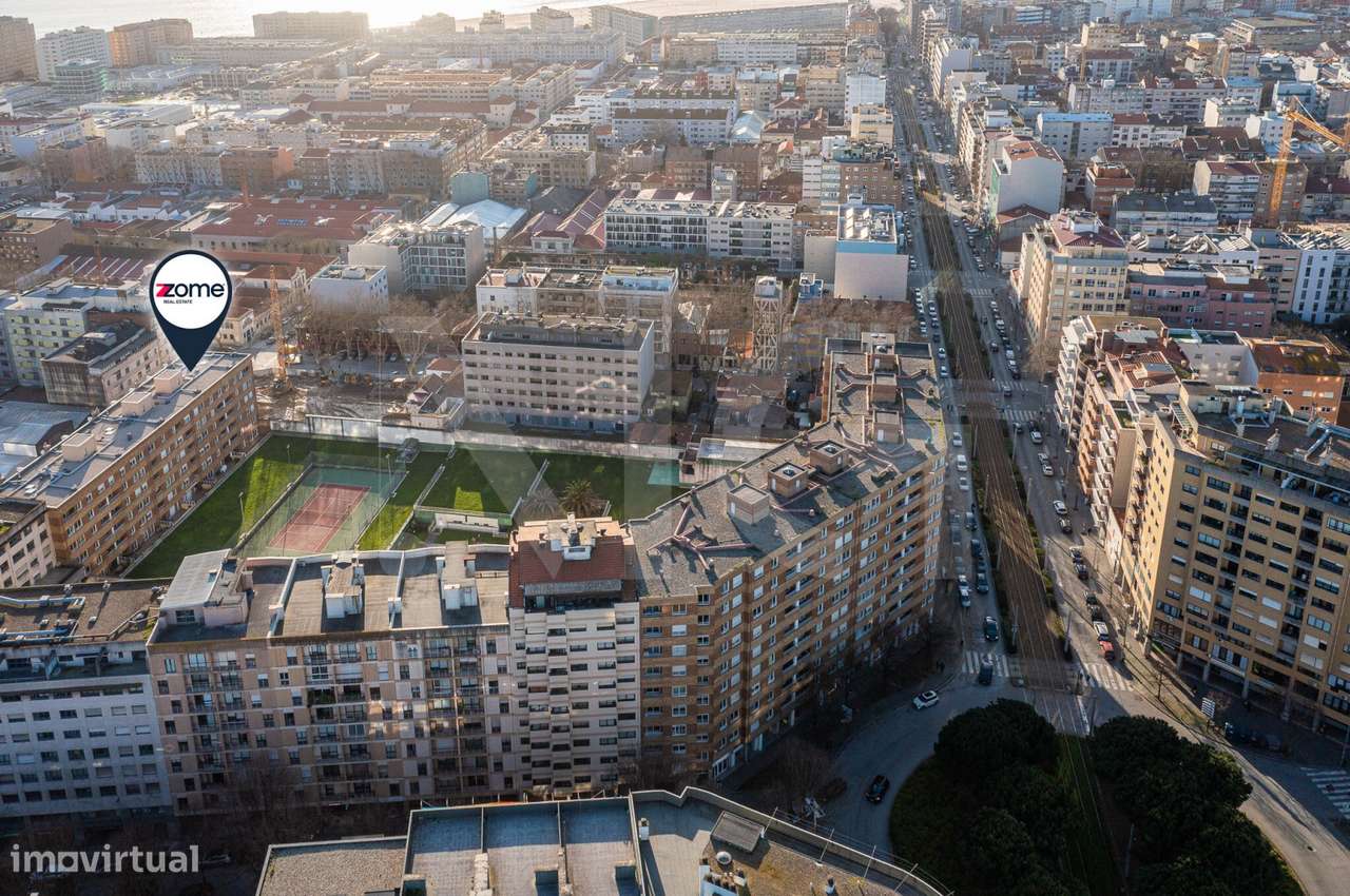 Penthouse T2 Matosinhos em Condomínio fechado com Garagem e Arrumos-46