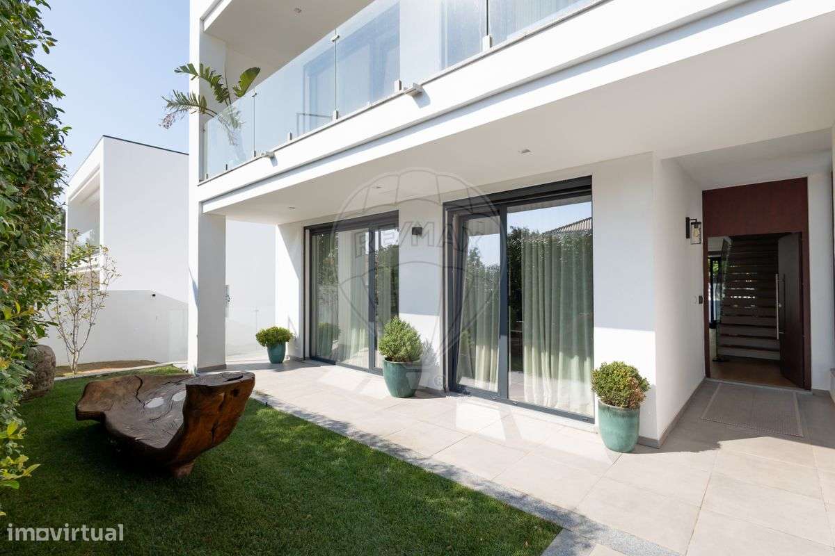 Moradia T4 para arrendamento - Grande imagem: 3/47