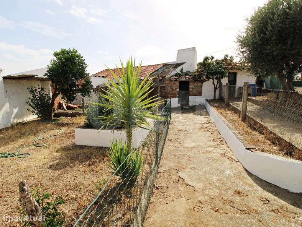 Moradia térrea tipicamente Alentejana-9