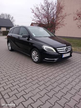 Mercedes-Benz Klasa B 180 CDI (BlueEFFICIENCY) - 1