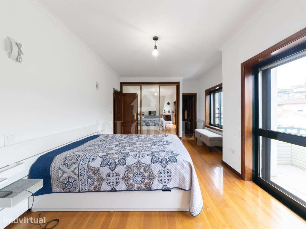 APARTAMENTO T3+1 CUCUJÃES-24