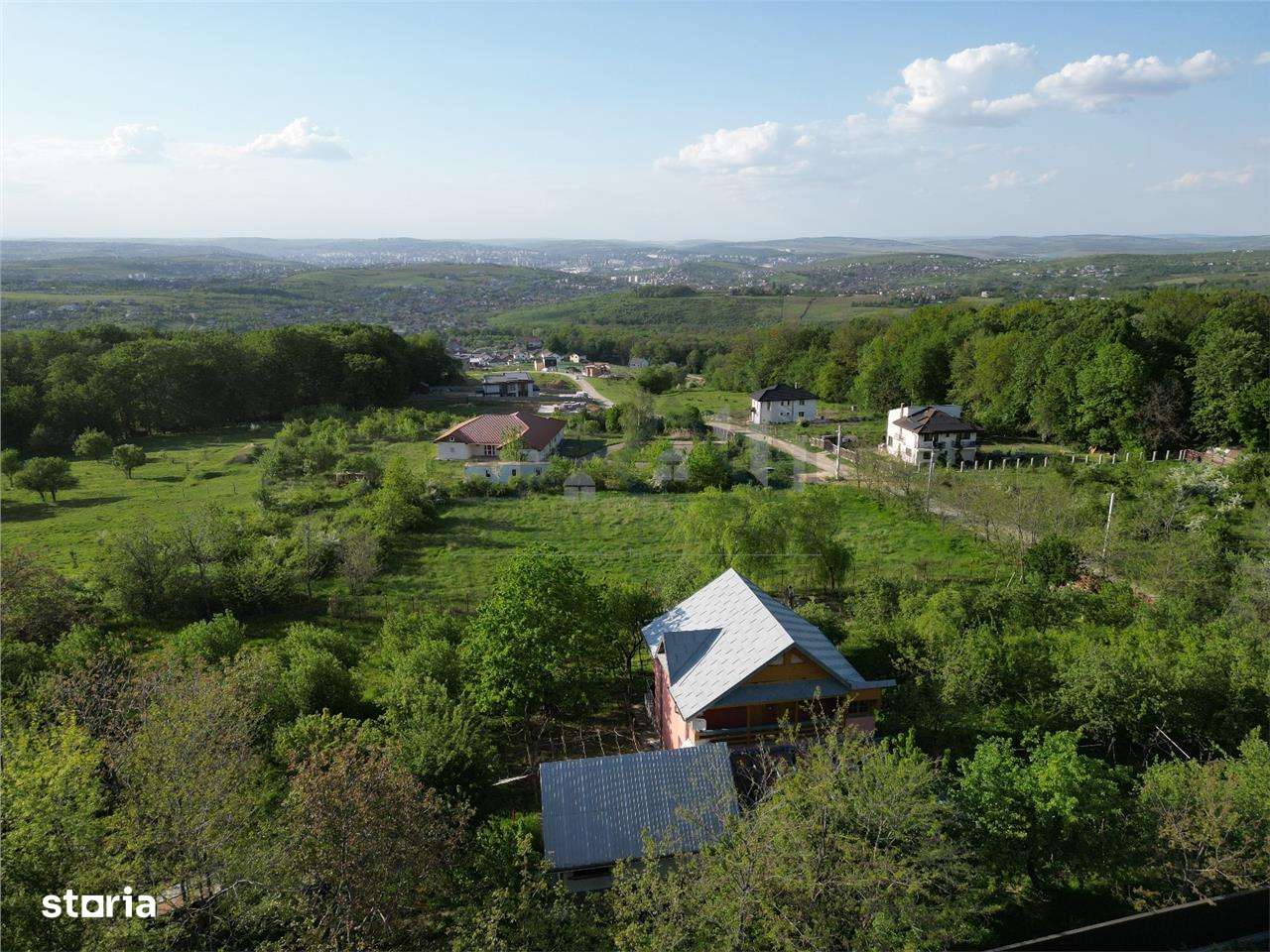 Pietrarie Vila P+1 s=164mp garaj beci teren 2000mp livada vie zona ver - Imagine principală: 2/14