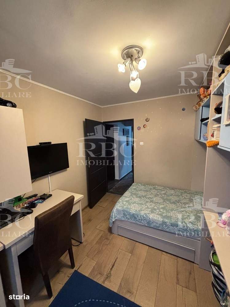 Apartament 3 camere decomandat in cartierul Intre Lacuri-4