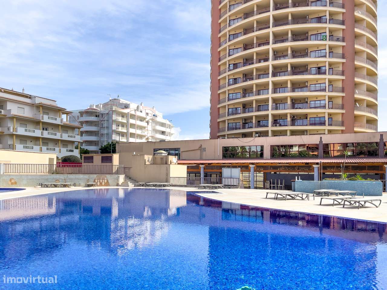 Apartamento T1 com piscina na Praia da Rocha-14