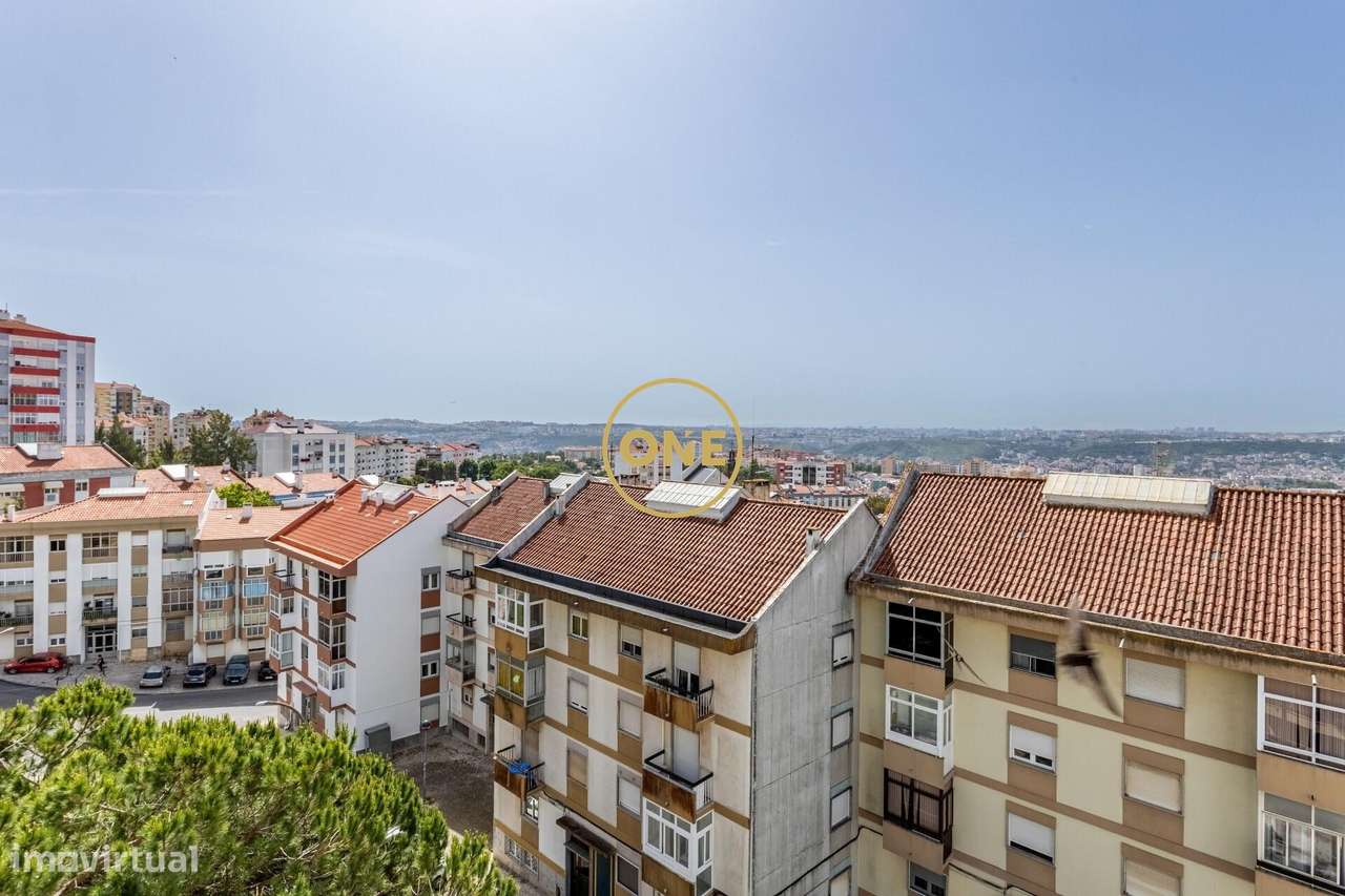 Apartamento T3 com Varandas - Ramada - Odivelas-12