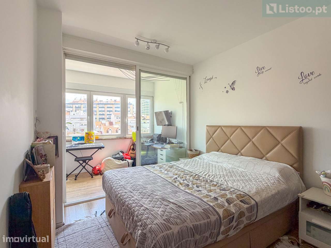 Luminoso Apartamento T2 em Benfica-7