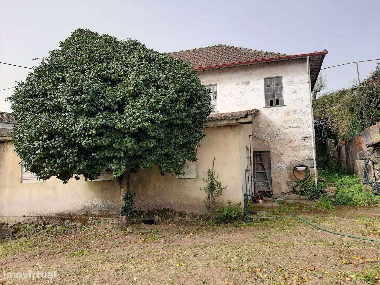 Edifício de duas habitações e terreno Termas São Vicente Penafiel-19