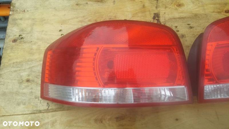 AUDI A3 8P0 LAMPA LEWA PRAWA TYŁ TYLNA 03-08 - 2