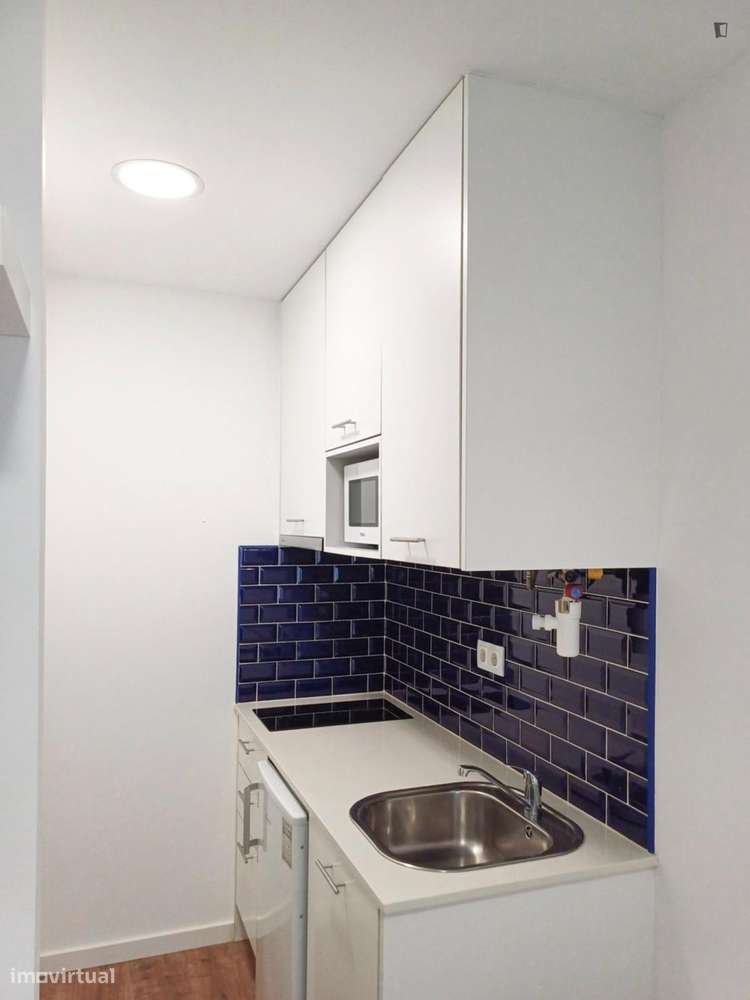 Estúdio - localizado em Alta Universitária Coimbra - Grande imagem: 4/5