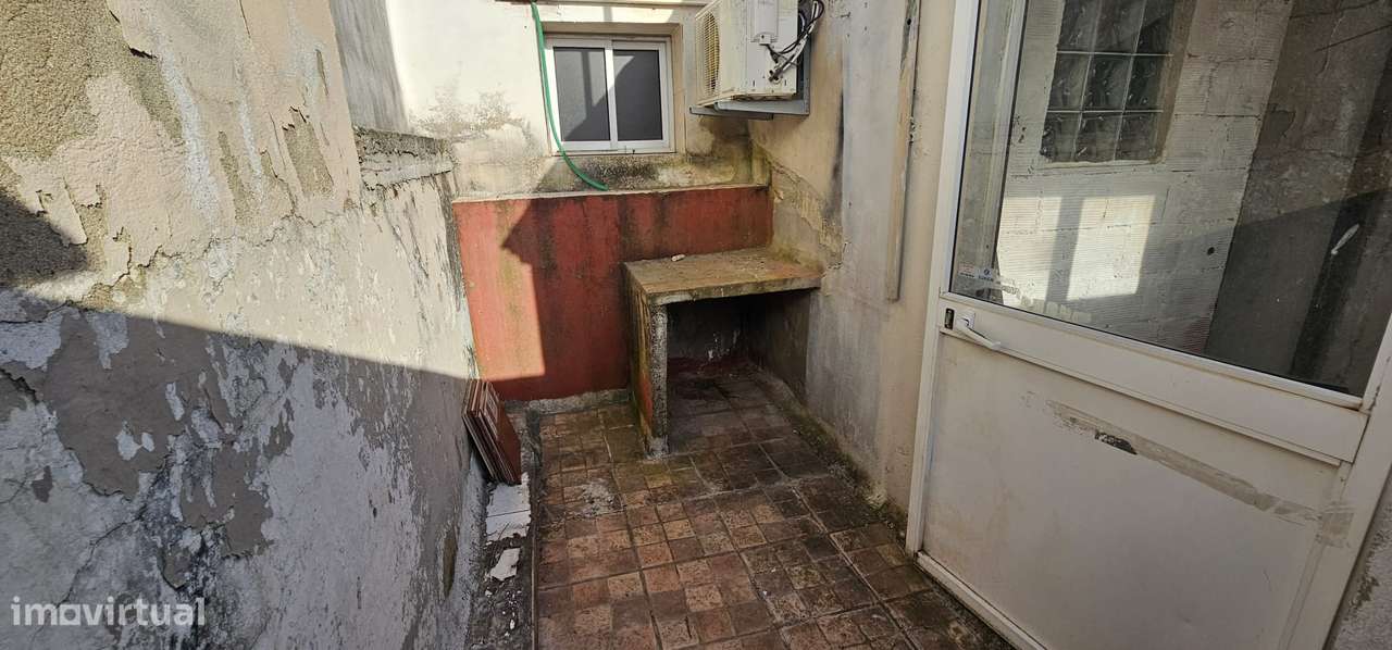 Apartamento T3 no Centro da Cidade de Moura-21