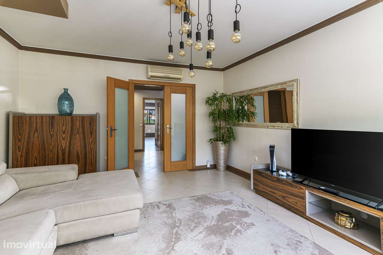 Montijo - T3 com Parqueamento e Arrecadação | Excelente Localização - Grande imagem: 5/33