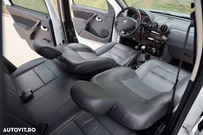 Dacia Duster 1.6 4x2 - 11