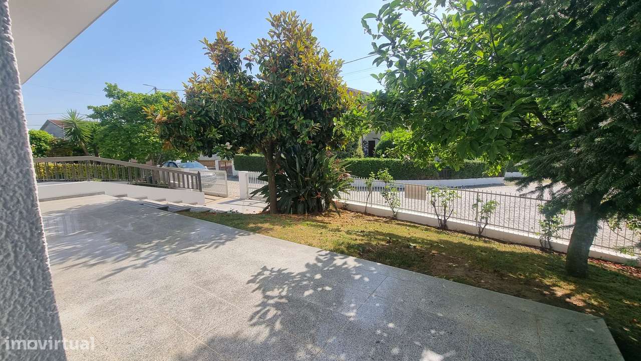 Moradia Individual V4+1 Freixo de Cima Amarante - Grande imagem: 5/31