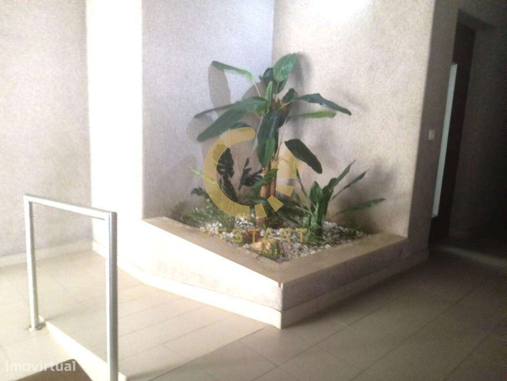 Apartamento T2 com Terraço-20