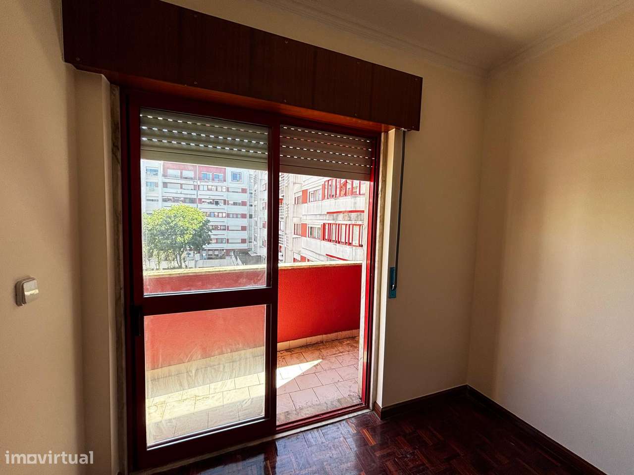 Apartamento T2 com garagem na Urbanização Moinho da Cavaleira-15
