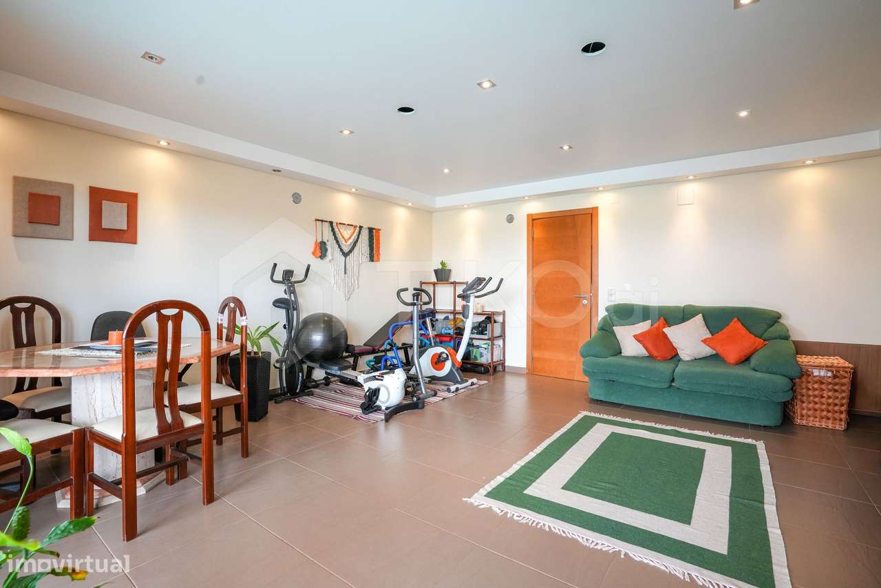 MORADIA T3 COM PISCINA, CONSTRUÇÃO ANTISSÍSMICA, ISOLAMENTO PREMIUM E-39