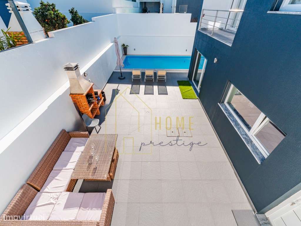 Moradia T4 na Urbanização Jardins de Santiago- Setúbal-19