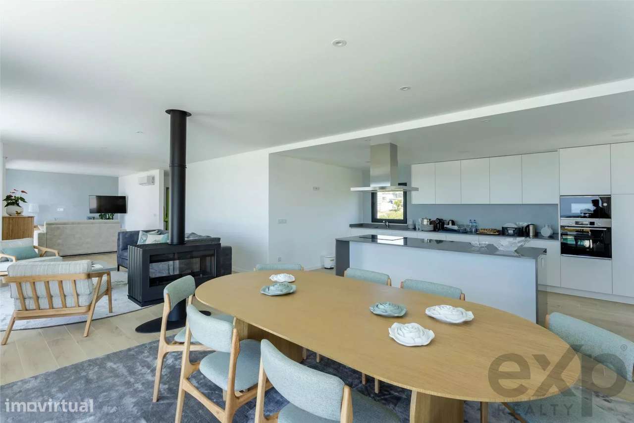 Moradia Contemporânea com 3 quartos, piscina privada, vista Mar e Golf - Grande imagem: 5/35