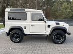 Land Rover Defender - 3