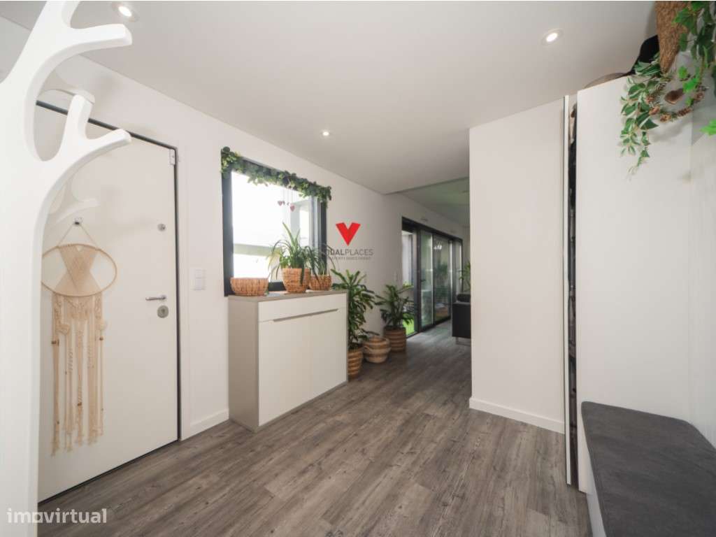 Penthouse T4 Exclusiva com Vista Rio | Terraço Privativo e Acabamen...-13