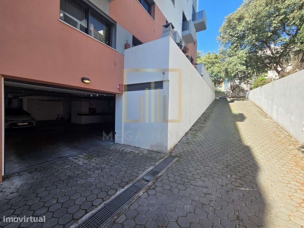 T3 amplo, seminovo, com lugar de estacionamento, em Cerro Ruivo, Po...-30