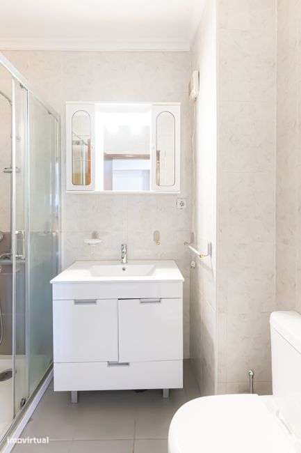 Apartamento T4 em Mafamude – Excelente Localização e Exposição Solar-5