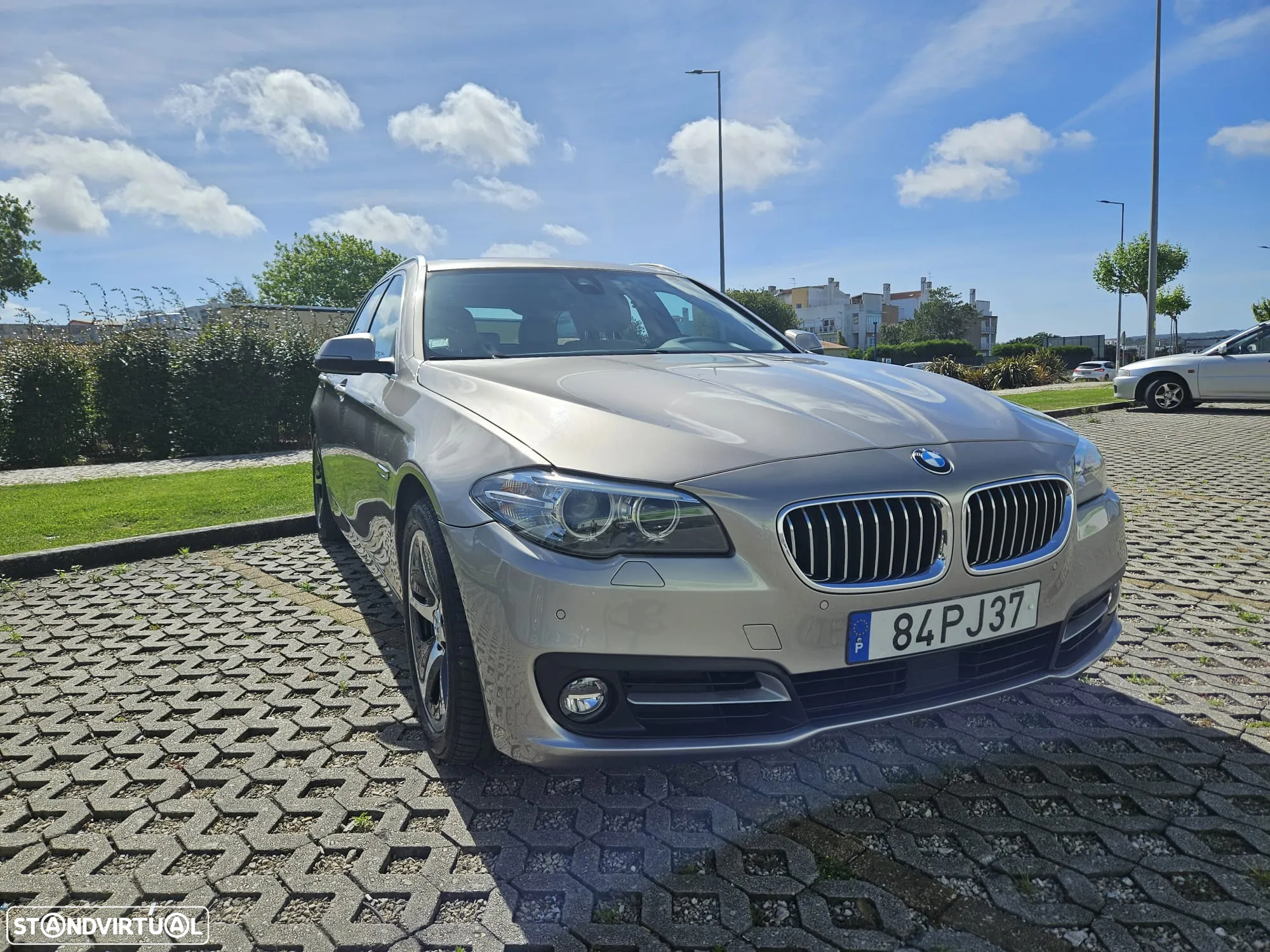 BMW 525 d Line Luxury Auto - 2