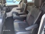 Dodge Grand Caravan - 35